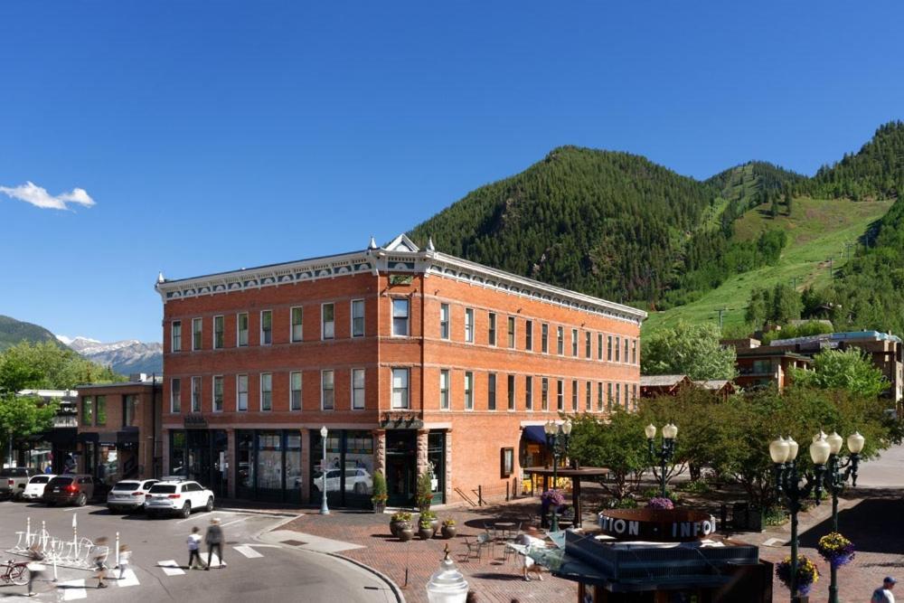 Independence Square Unit 313, Downtown Hotel Room In Aspen With Rooftop Hot Tub Экстерьер фото